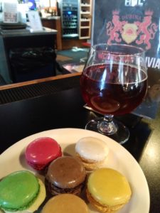 DUBINA Ale with macaroons